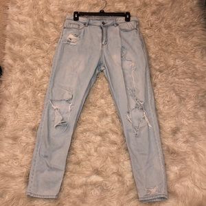 H&M light wash ripped jeans